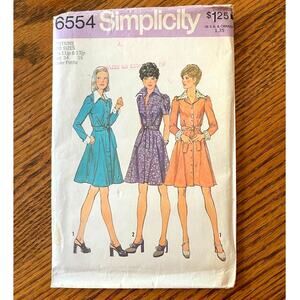 UNCUT Vintage 1970s Simplicity 6554 Sewing Pattern Womens Sz S Petite Mini Dress